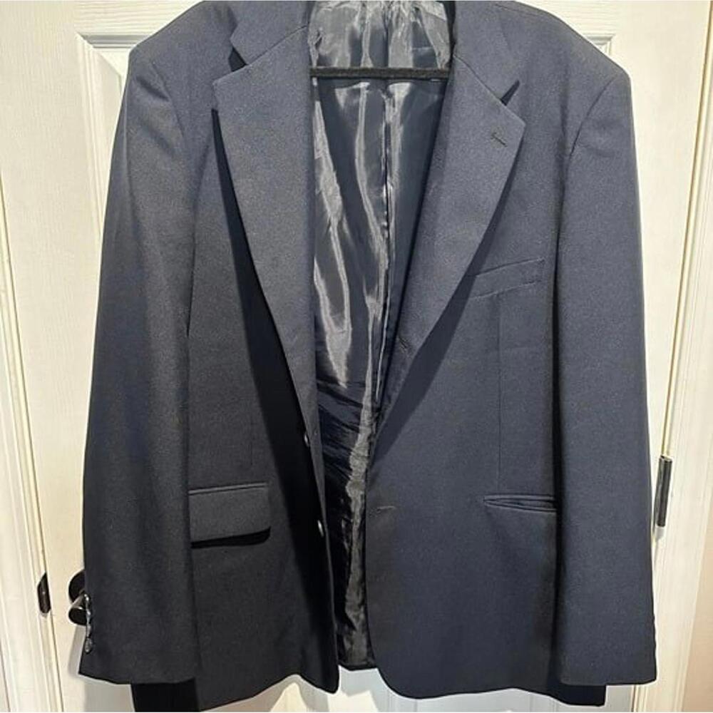Vittorio St. Angelo Men's Suit